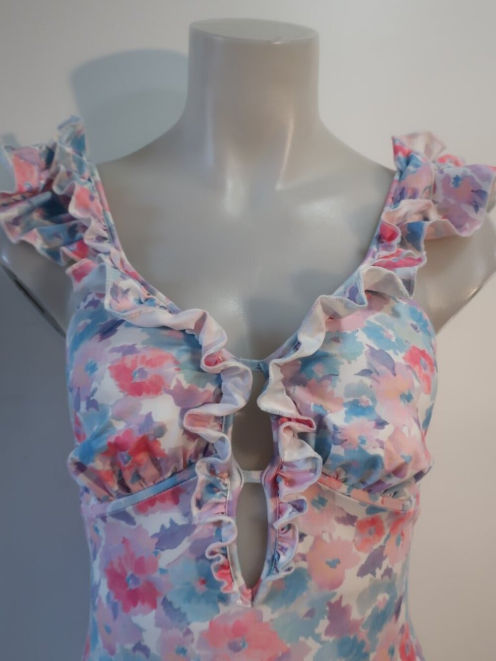 Womens LoveShackFancy Tibbie Multicolor Floral (Item- 33) One Piece Swimsuit XS - Picture 3 of 7